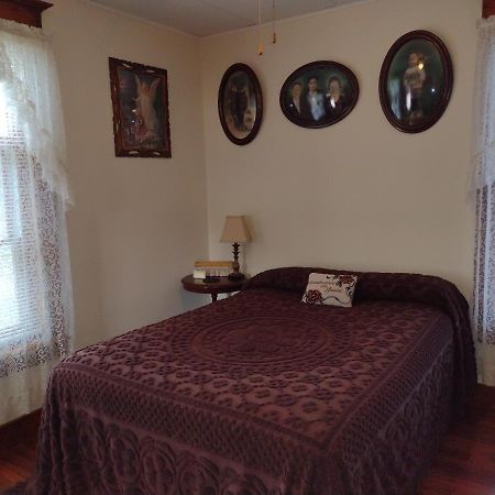 Quiet Full-Size Bed Close To Town 420 Friendly Trinidad Εξωτερικό φωτογραφία